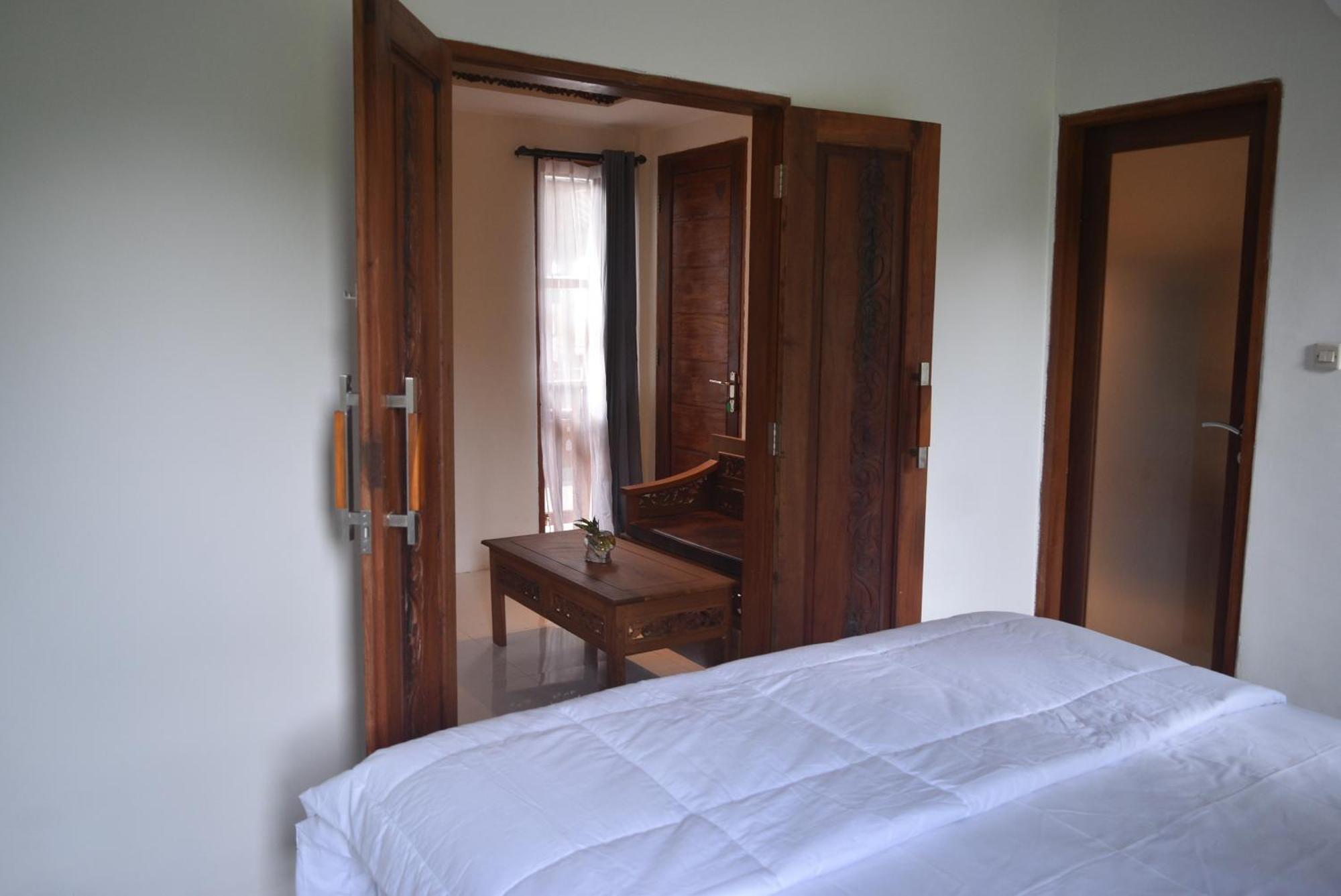 Ketut Joglo Guest House Nusa Dua  Extérieur photo