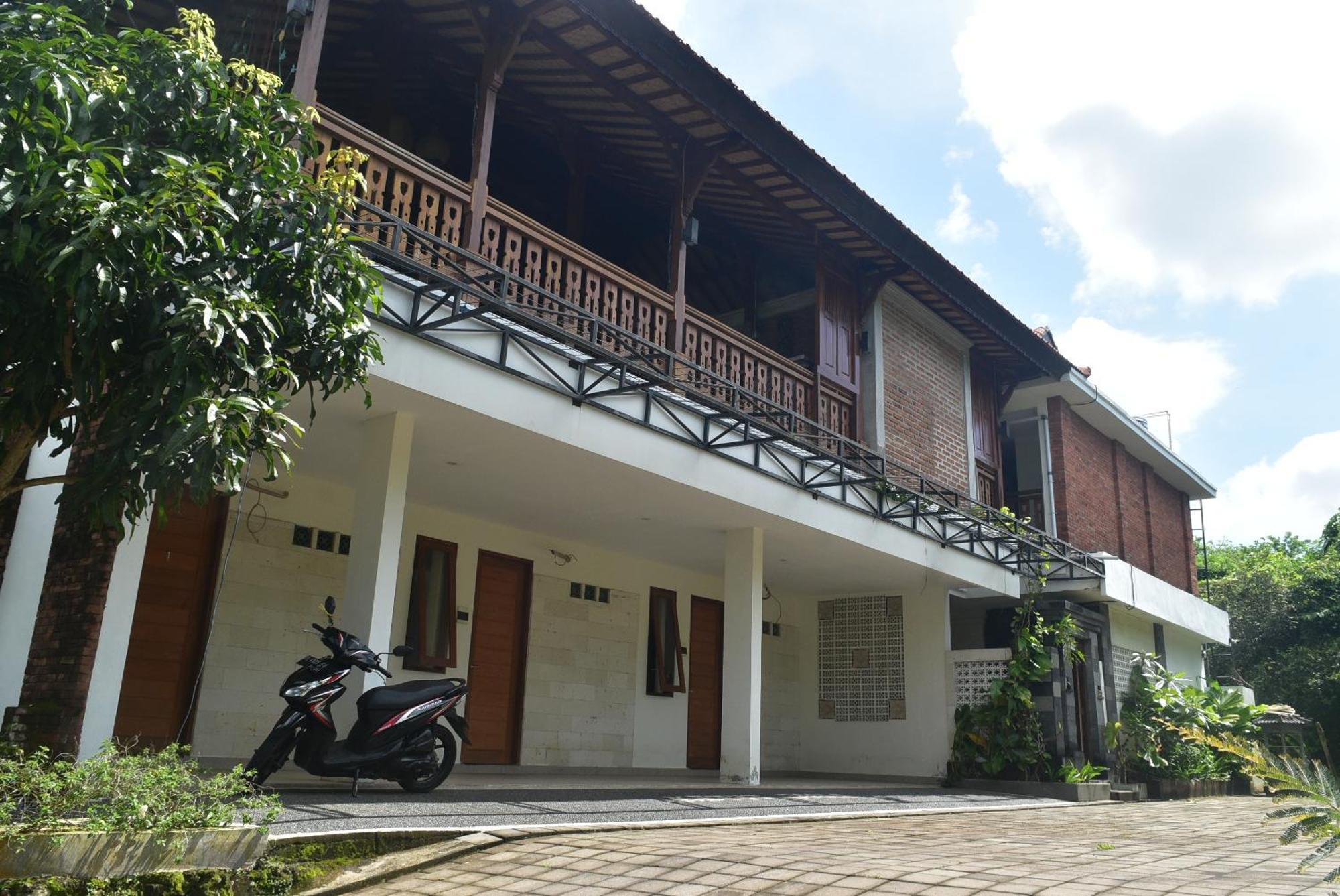 Ketut Joglo Guest House Nusa Dua  Extérieur photo
